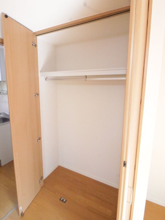 物件内観写真15　(収納)