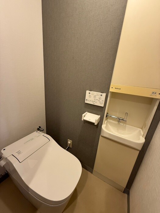 物件内観写真12　(トイレ)