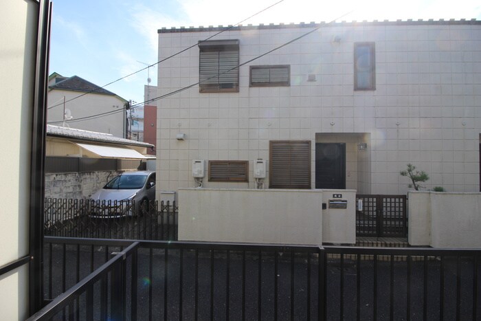 物件内観写真16　(室内からの展望)