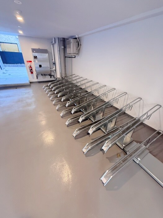 物件外観写真6　(駐輪場)