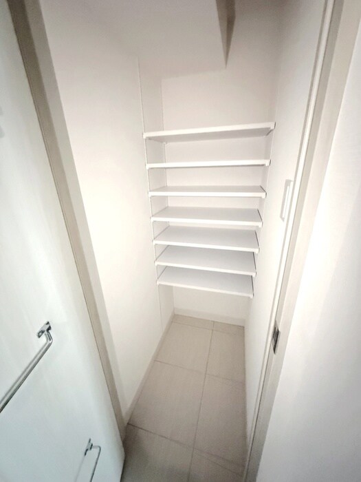 物件内観写真14　(靴箱)