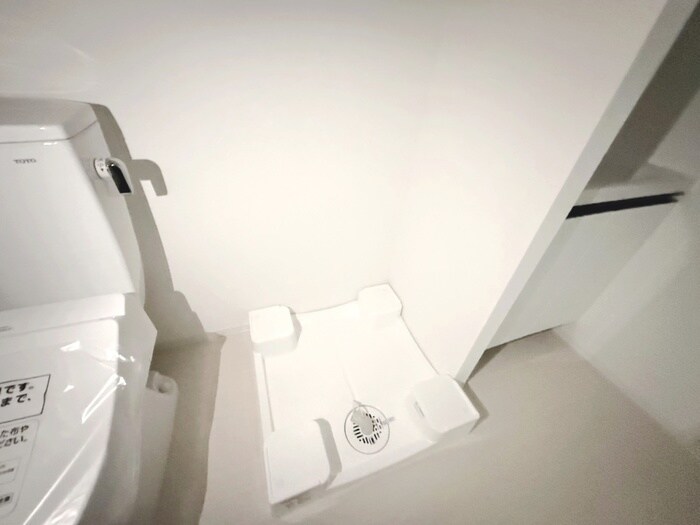 物件内観写真18　(洗濯機置場)