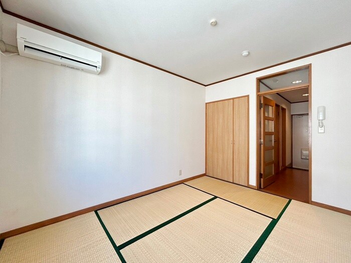 物件内観写真10　(居室)