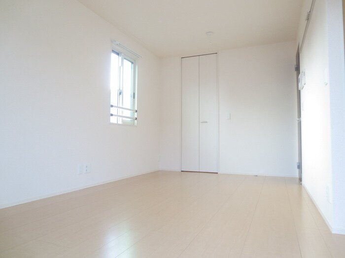 物件内観写真5　(居室)