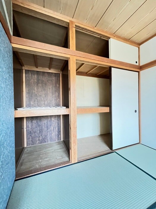 物件内観写真11　(収納)