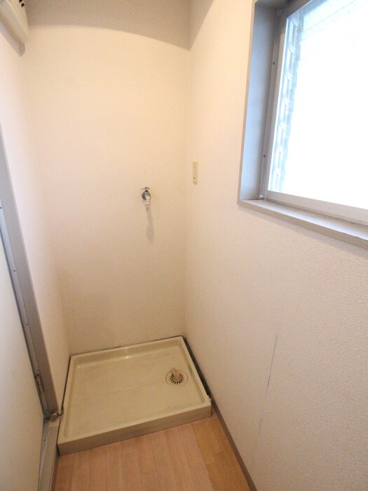 物件内観写真19　(洗濯機置場)