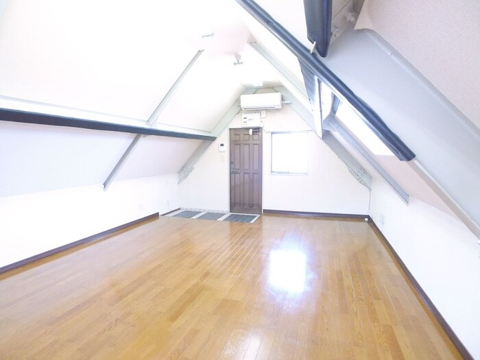 物件内観写真3　(居室)