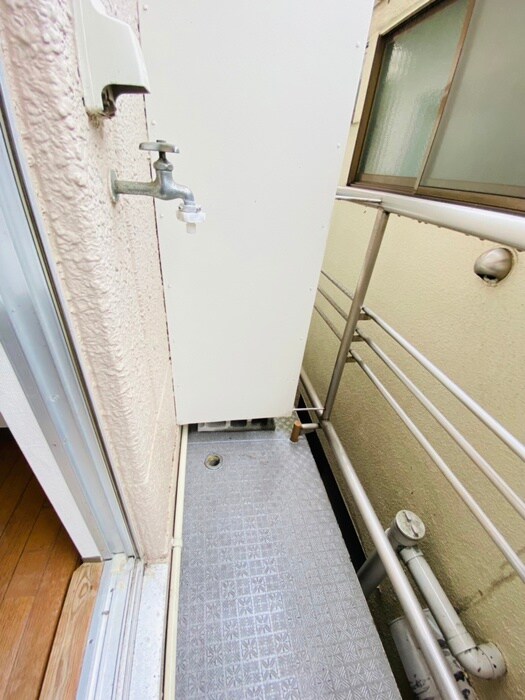 物件内観写真11　(洗濯機置場)