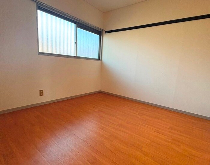 物件内観写真18　(居室)