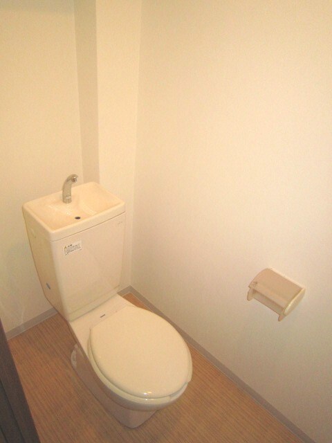 物件内観写真10　(トイレ)