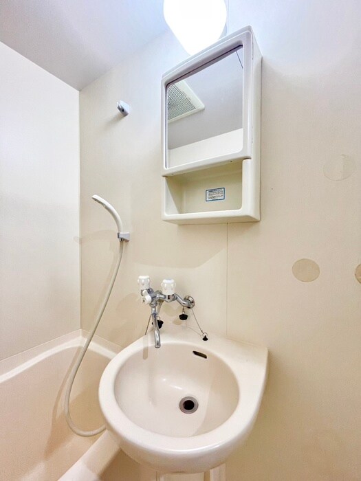 物件内観写真12　(洗面)