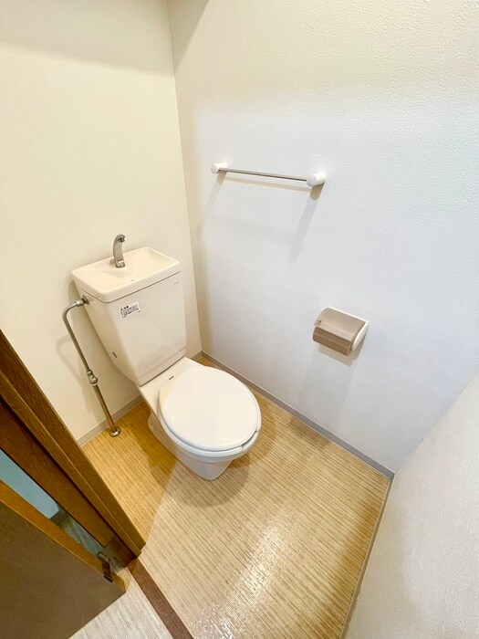 物件内観写真13　(トイレ)