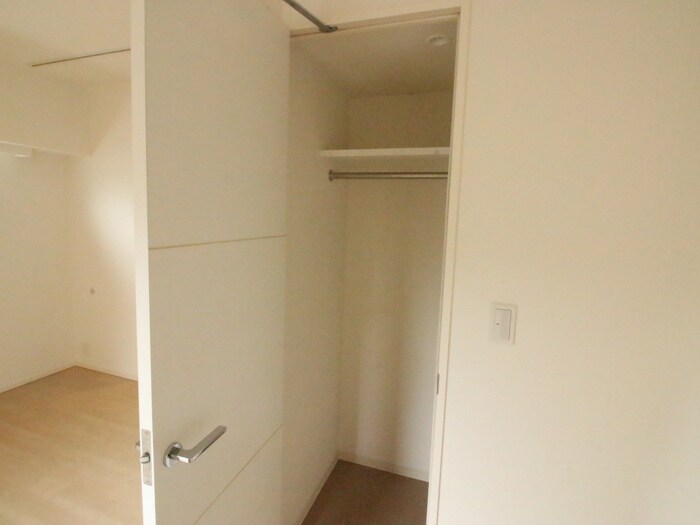 物件内観写真7　(収納)