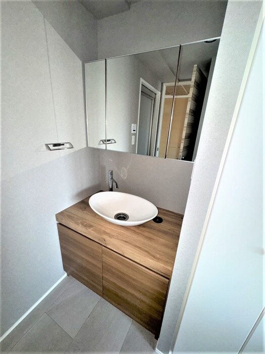 物件内観写真11　(洗面)