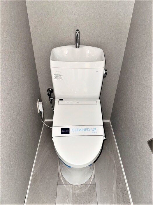 物件内観写真14　(トイレ)