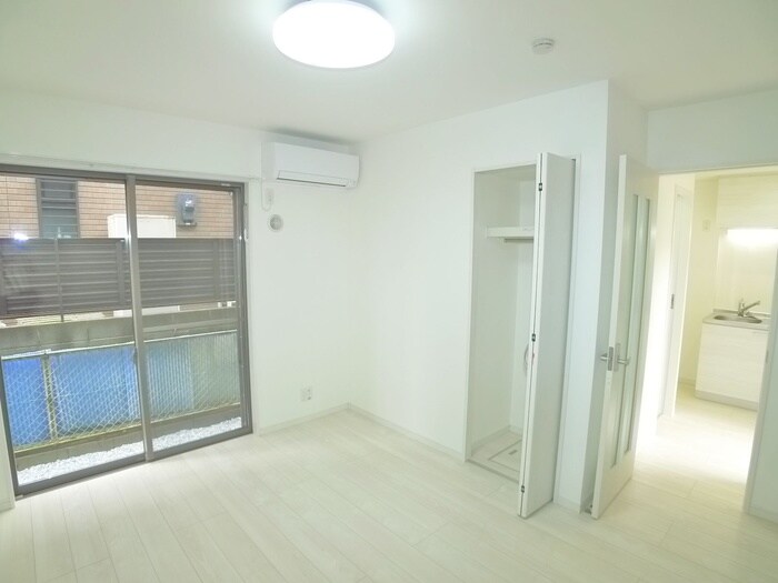 物件内観写真7　(居室)