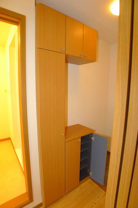 物件内観写真10　(靴箱)