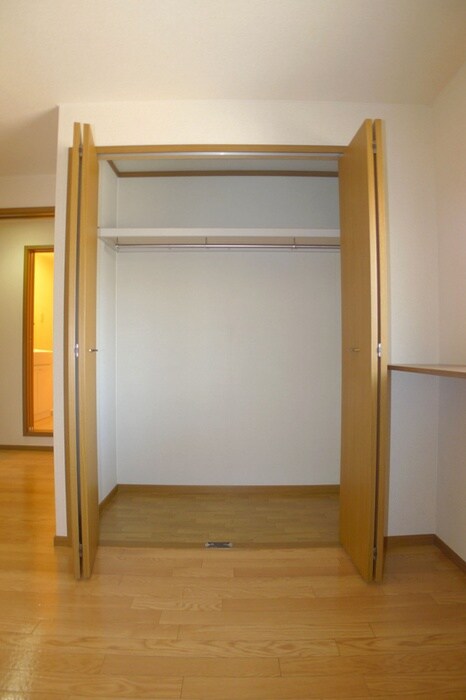 物件内観写真18　(収納)