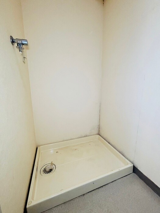 物件内観写真19　(洗濯機置場)