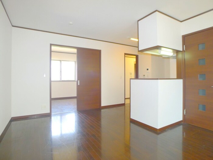 物件内観写真10　(内観写真)