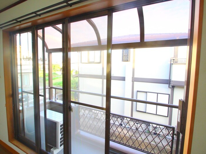 物件内観写真16　(室内からの展望)