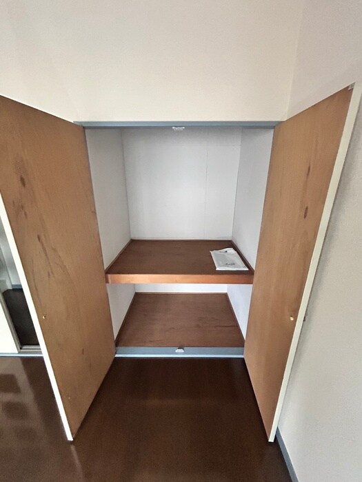 物件内観写真12　(収納)