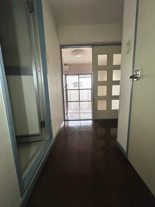 物件内観写真20　(廊下)