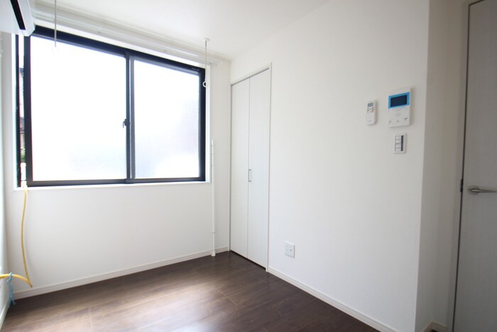 物件内観写真13　(居室)