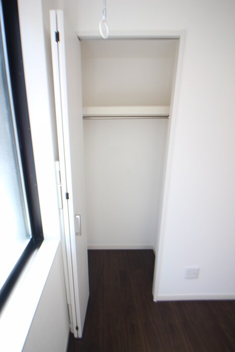 物件内観写真15　(収納)