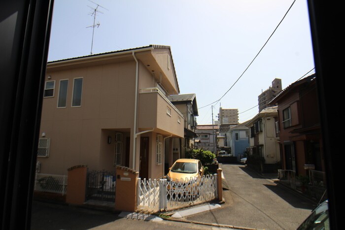 物件内観写真16　(室内からの展望)