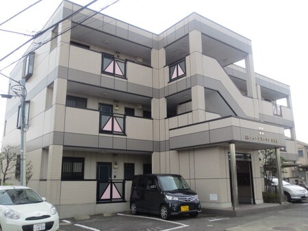 クィ－ンズタウンⅢ番館外観写真