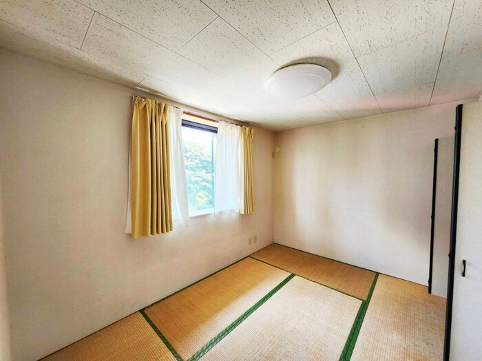 物件内観写真9　(居室)