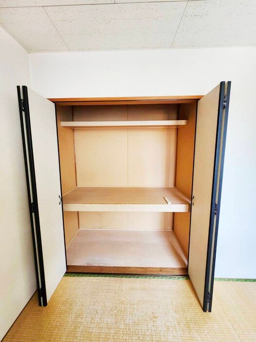 物件内観写真11　(収納)