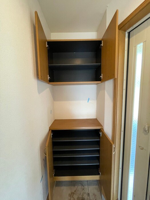 物件内観写真16　(靴箱)