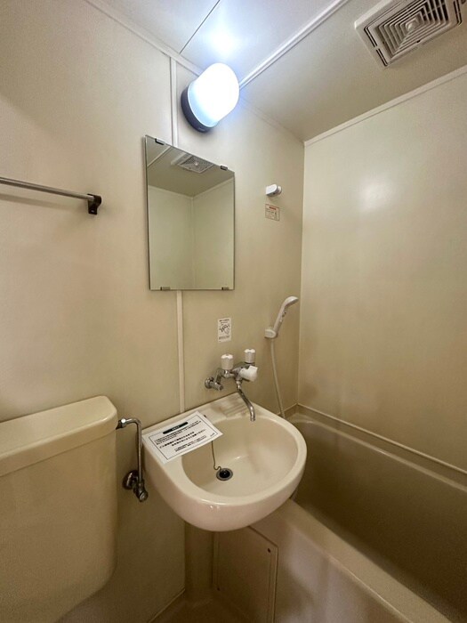 物件内観写真12　(洗面)