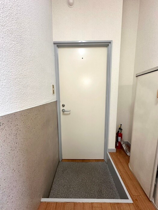 物件内観写真15　(玄関)