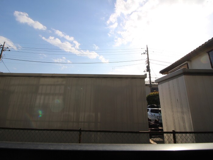 物件内観写真18　(室内からの展望)