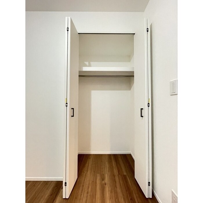 物件内観写真12　(収納)