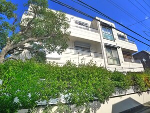 メゾン渡辺外観写真