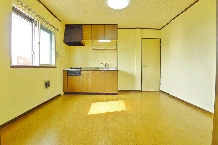 物件内観写真8　(居室)