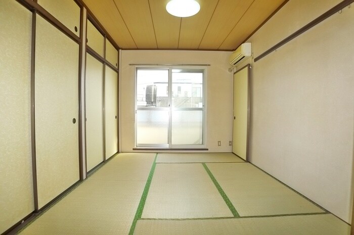 物件内観写真9　(居室)