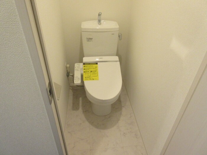 物件内観写真14　(トイレ)