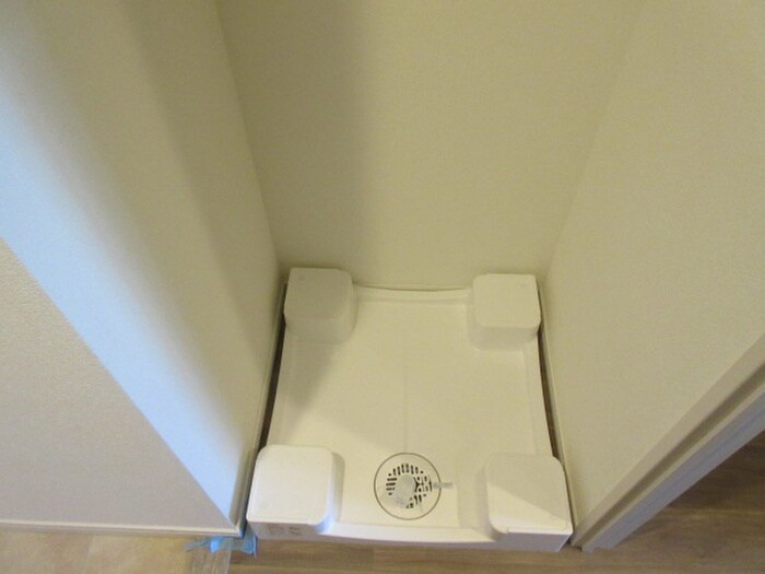 物件内観写真18　(洗濯機置場)