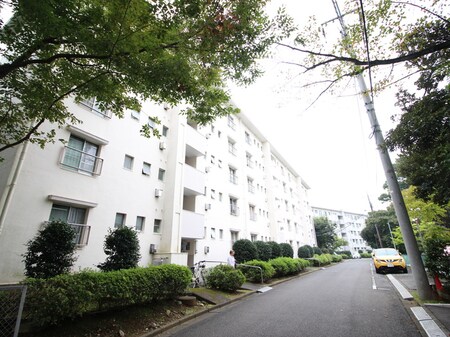 西三田団地4街区9号棟(505)外観写真