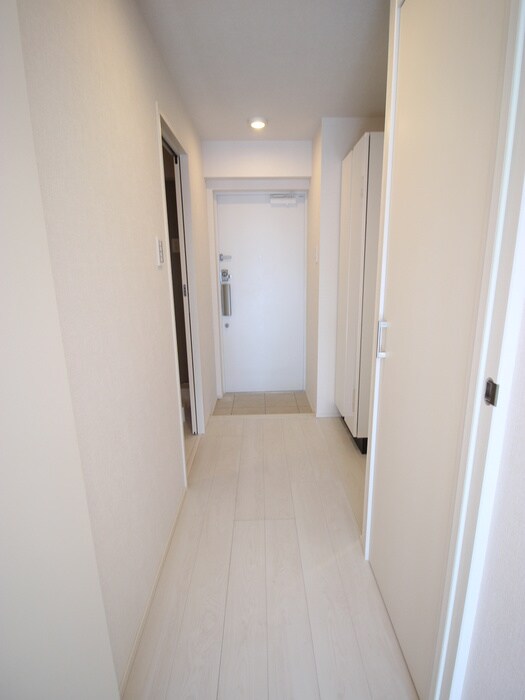 物件内観写真18　(廊下)