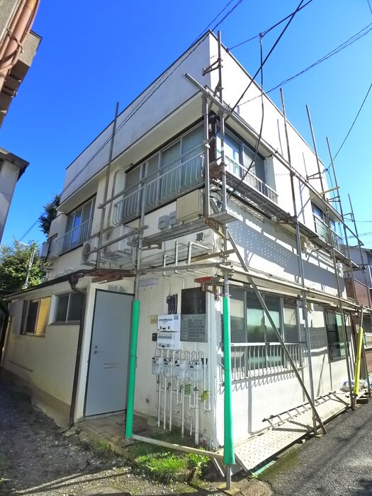 物件外観写真6　(エントランス部分)