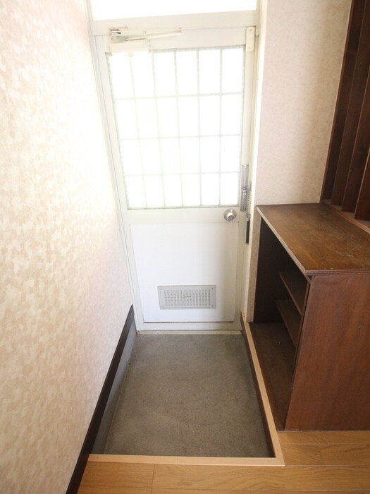 物件内観写真15　(玄関)