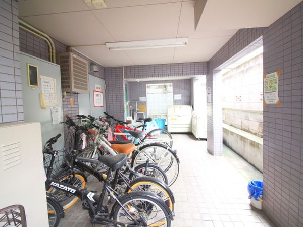 駐輪場