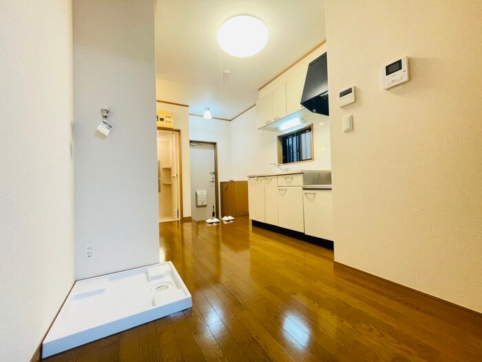 物件内観写真5　(廊下)