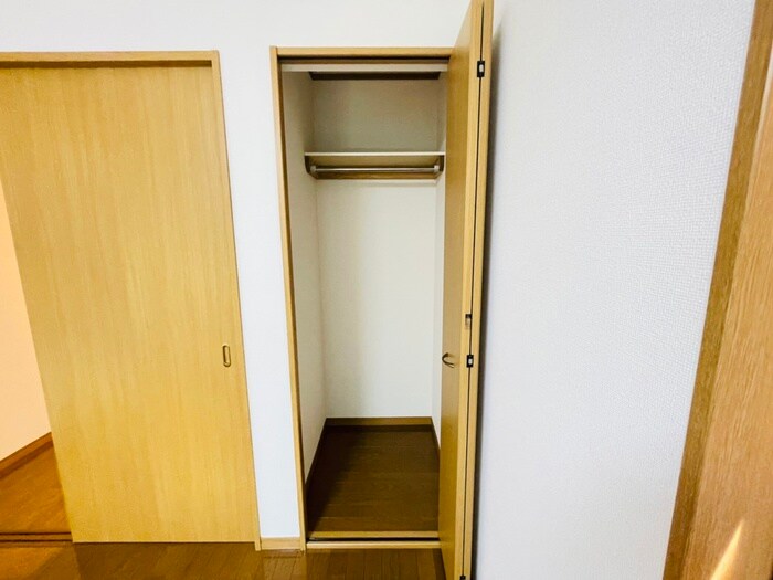 物件内観写真8　(収納)